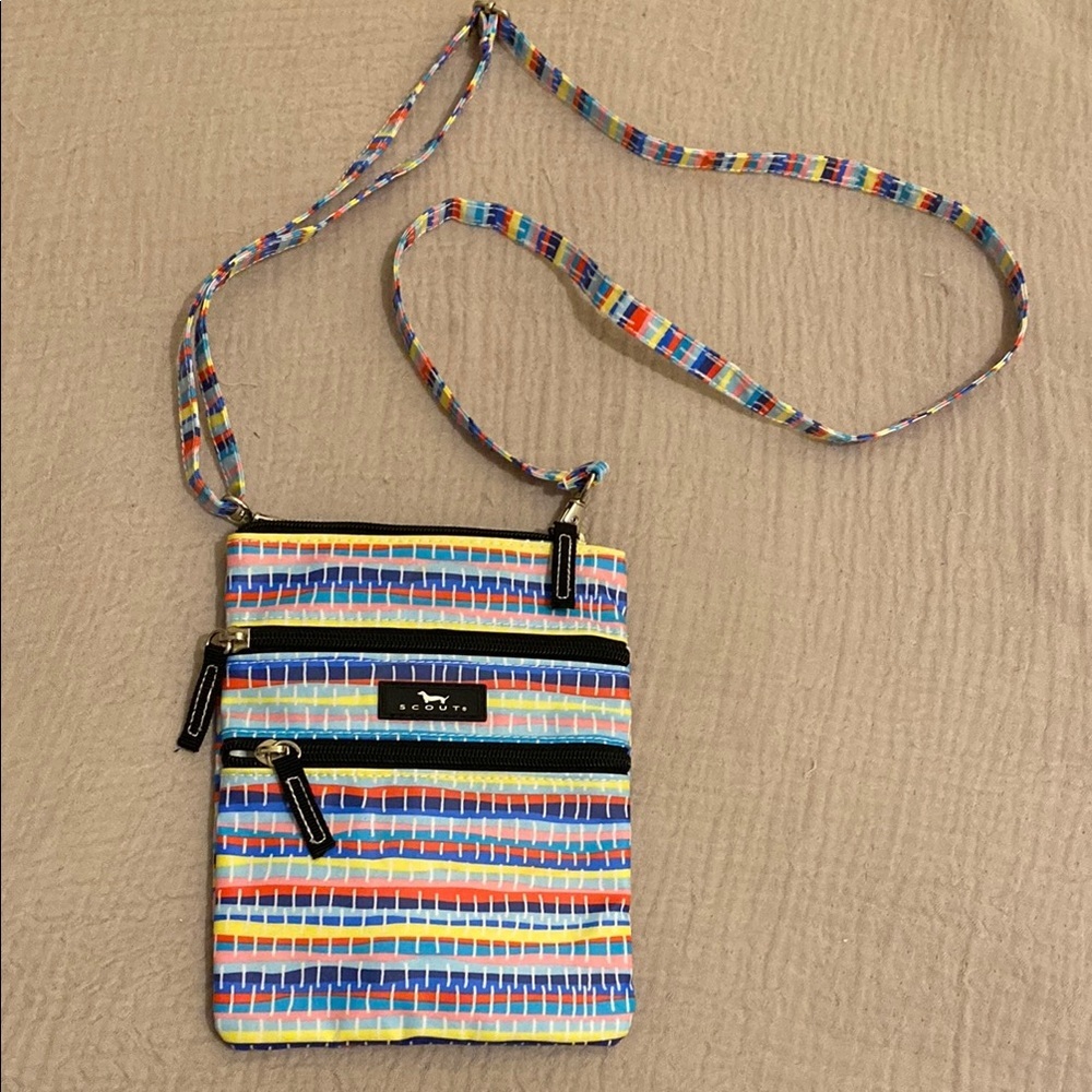 SCOUT Colorful Crossbody Bag. Like new